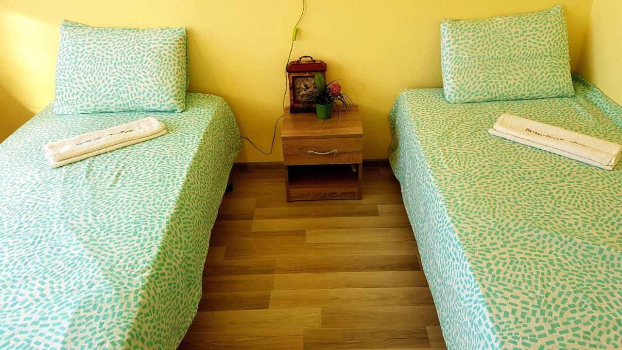 Malavi Guest House Krasen! Comfort&Clean! Ngoại thất bức ảnh