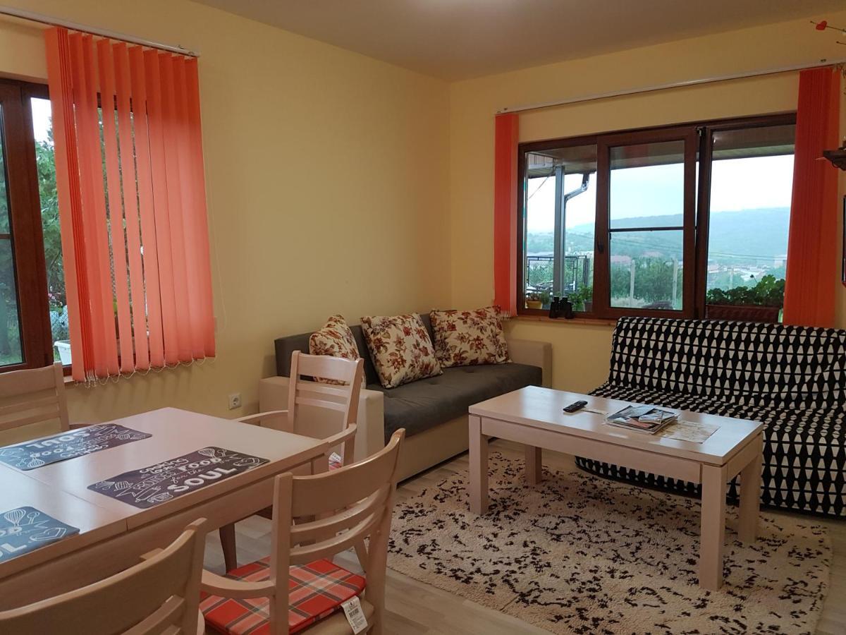 Malavi Guest House Krasen! Comfort&Clean! Ngoại thất bức ảnh